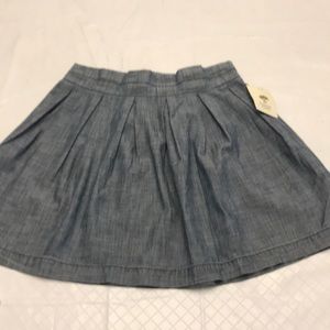 BNWT DENIM SKIRT. GIRLS SIZE 10